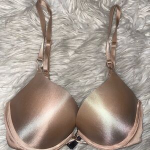 victoria secret plunge bra